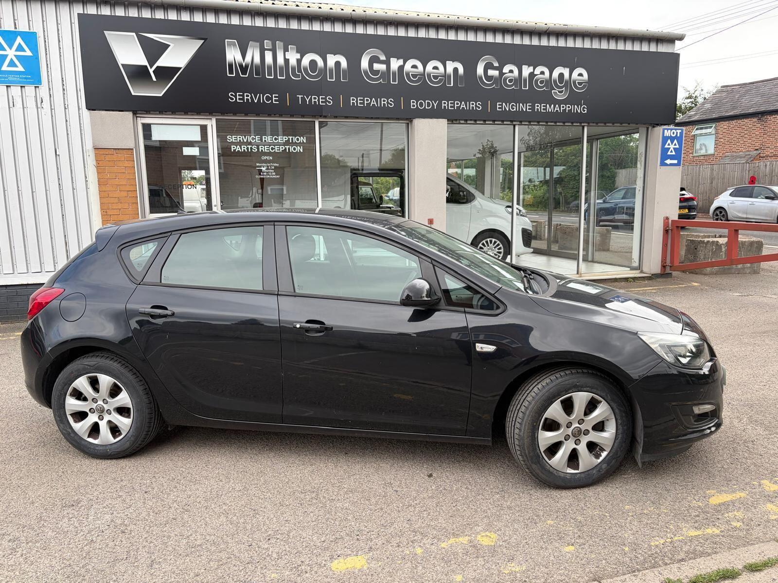 Vauxhall Astra - image 3